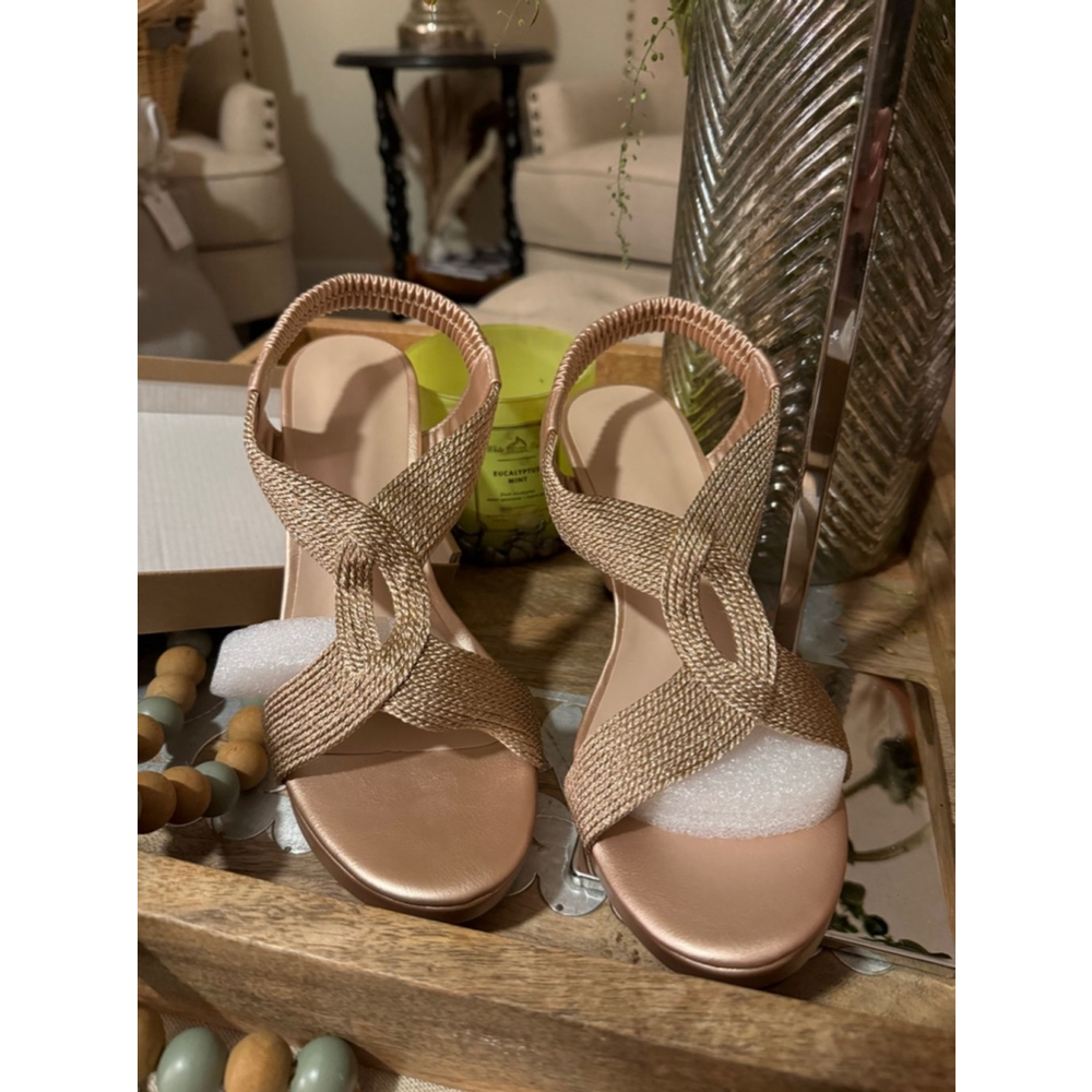 Women's 🎁 Unbranded Sandals Gold Size 41 🎁 - Picture 2 of 6